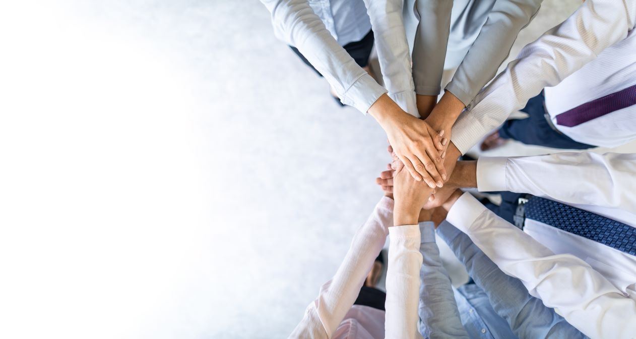 hands of a team